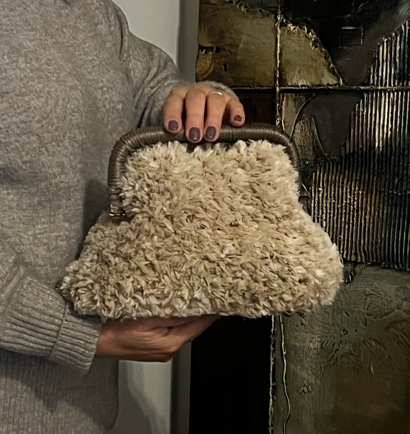 Furry Clutch